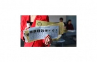 Son seçim anketi sonucu yayınlandı! İlk defa oy kullanacak genç seçmenlerin oy oranları açıklandı