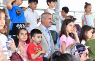 Binlerce çocuğa teorik ve pratik trafik eğitimleri verildi