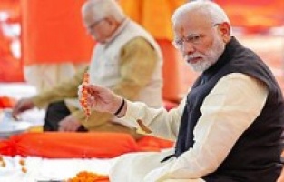 Hindistan'da iki Müslüman, Muhammed Peygamber tartışması nedeniyle bir Hindu'nun kafasını kesti!!!