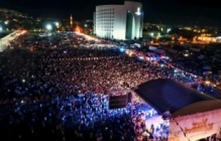 Malatya, Canbay&Wolker konseriyle coştu