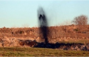 "Petrol yok" dediler kuyudan petrol fışkırdı