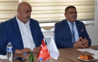 Sadıkoğlu: Tüm partilere eşit mesafedeyiz