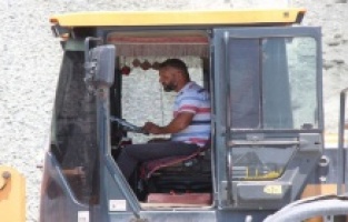 Şiddet görüyorum dedi. 177 bin lira dolandırıldı