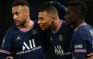 Süper ligi yerinden oynatacak transfer!