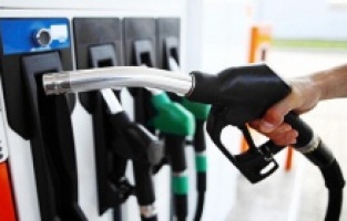 Akaryakıta indirim ve zam beraber geldi!