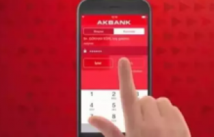 Akbank, mağdur olan müşterilerinden özür diledi