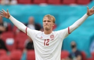 Aslan'dan Kasper Dolberg bombası!