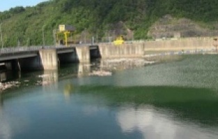 Baraj Gölü kurban atıklarıyla kirlendi