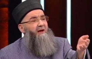 Cübbeli 'den "Kasetlerini patlatırım" tehdidine yanıt