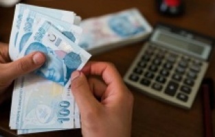 Cumhurbaşkanı Erdoğan'dan Türkiye'ye dönüş yolunda asgari ücret mesajı: Vatandaşımıza sözümüz var