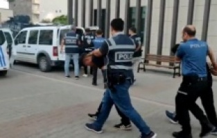 Okulda hırsızlık yapan kişiler tutuklandı.