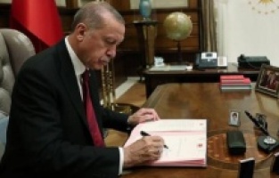 Resmi Gazete 'de yayınlandı! 4 üniversiteye rektör değişikliği