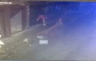 Taksim'de akıl almaz olay. Hayatlarının şokunu yaşadılar.