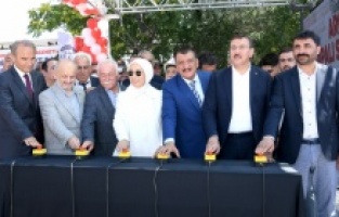 Arguvan Kapalı Spor Salonunun temeli atıldı