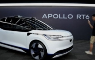 Baidu, Wuhan ve Chongqing'de tamamen insansız taksi operasyonunu onayladı