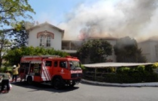 Balıklı Rum hastanesi yaşlı bakımevinde yangın!