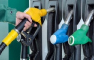 Benzin ve motorine indirim geldi