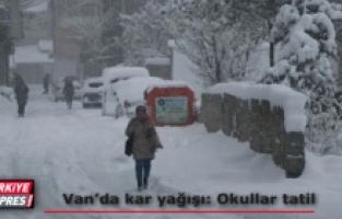 Van’da kar yağışı kuvvetlendi: Okullar tatil