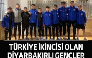 Türkiye İkincisi Olan Diyarbakırlı Gençler Mevlana Türbesi'nde