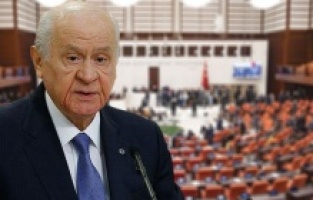 Devlet Bahçeli, TBMM'de yemin etti