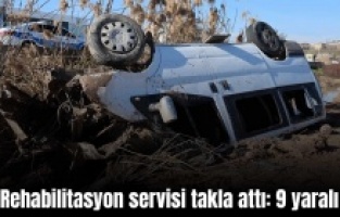 Diyarbakır’da servis aracı takla attı; 4’ü çocuk, 9 yaralı