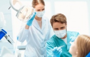 Diş Hekimleri 14 Şubat'ta  İşi Bıraktı ! Personel  Eksikliğnden Şikayetçi...