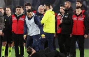 Galatasaray'dan Fenerbahçe'ye Mourinho tepkisi...