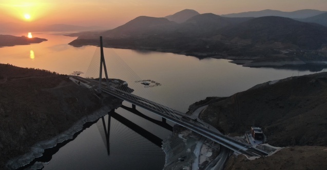 Kömürhan Köprüsü’nde günbatımı güzelliği