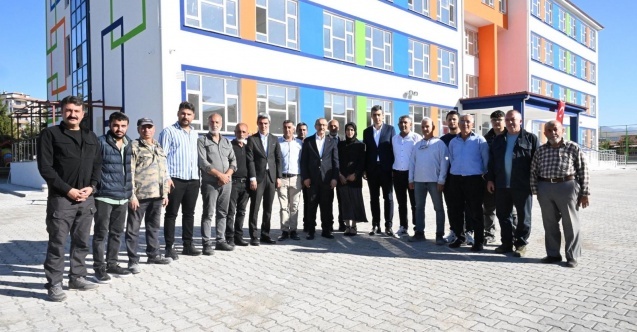 Vali Yavuz, okul inşaatlarında incelemelerde bulundu