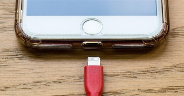 Şarj aleti yok, kulaklık yok peki neden? İşte telefon devlerinin büyük sırrı