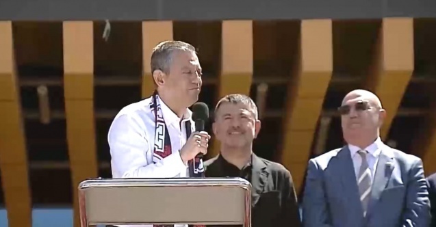 Özgür Özel’den Van’da Kürtçe Anneler Günü mesajı